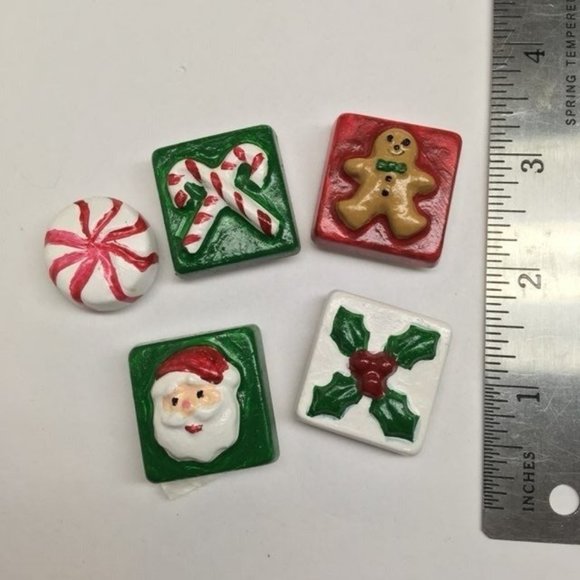 Christmas Button Covers Ugly Sweater Set of 5 Red White Green Brown - Picture 2 of 6
